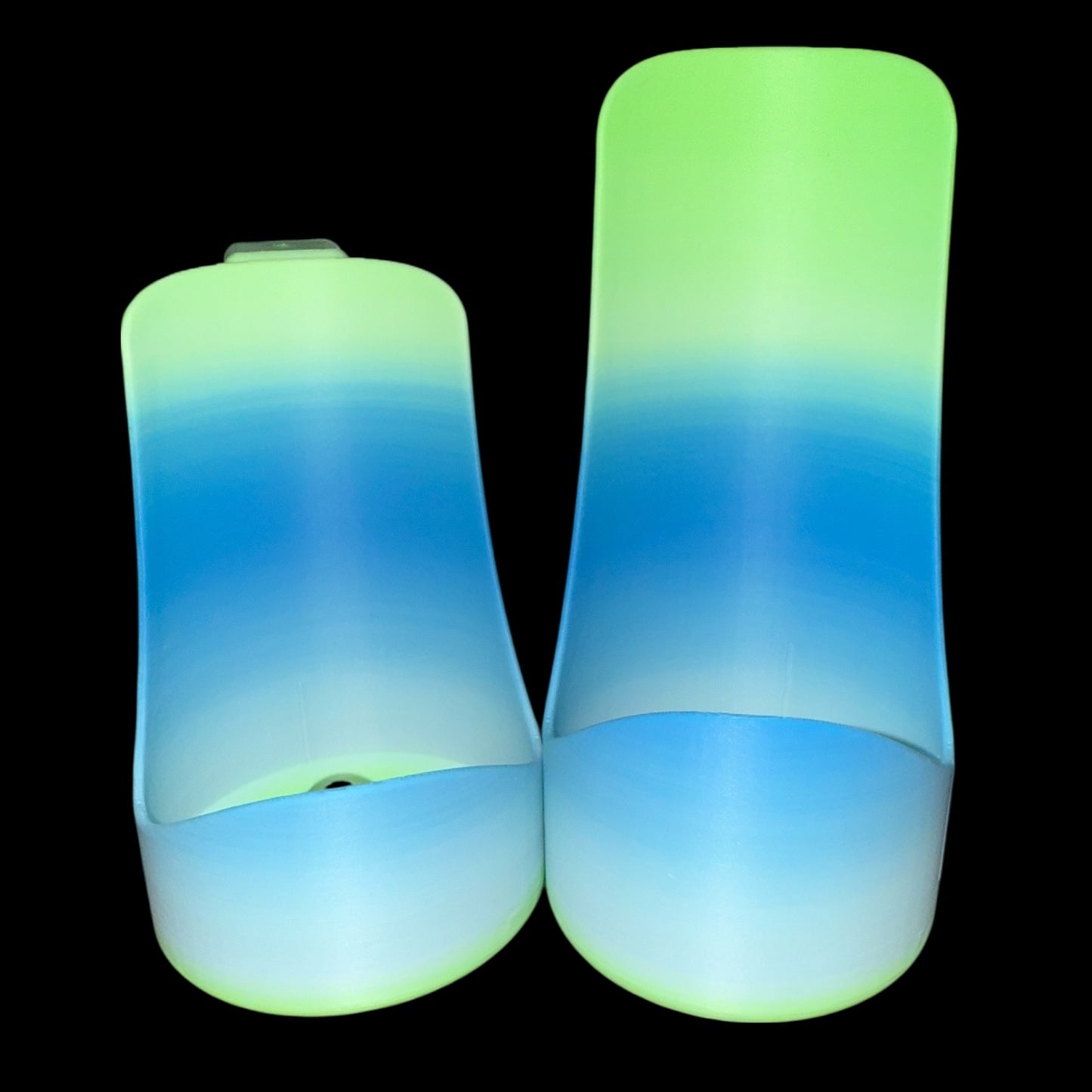 ✨😊✨ MYSTERY COLOR “DRINKY thing” in three different sizes ✨😊✨ These colors are absolutely incredible, check out the pictures. Fun and unique gift!